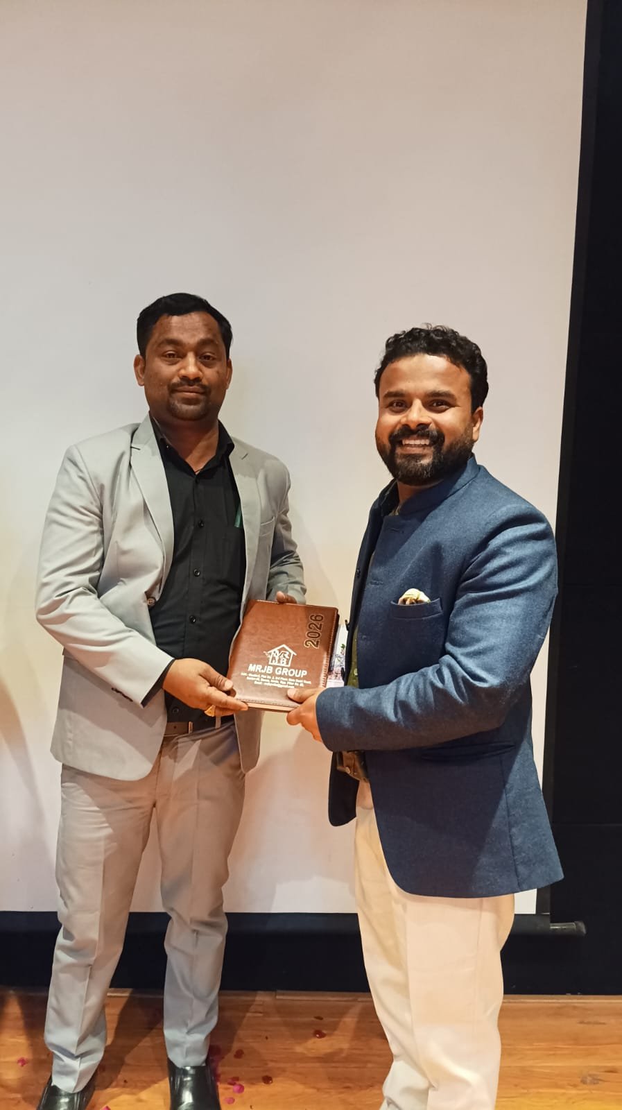 Realestate sales training gotezu with Gotezu